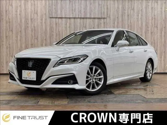 Toyota Crown Hybrid