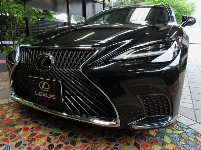 Lexus LS 500h