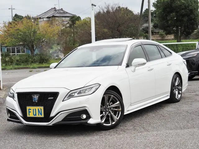 Toyota Crown Hybrid