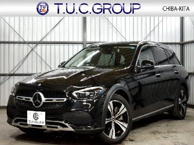 Mercedes-Benz C-Class fotoğraf 1