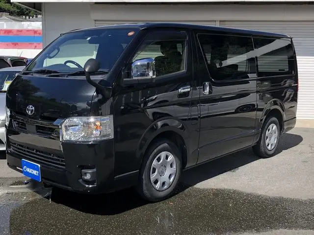 Toyota Hiace Van fotoğraf 1