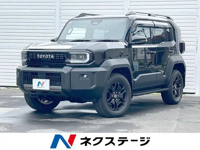 Toyota Land Cruiser FJ