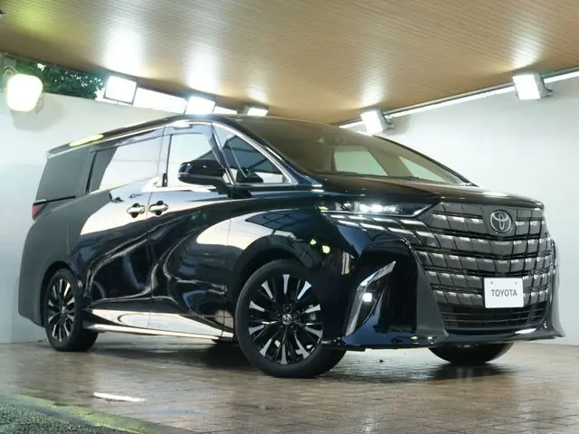 Toyota Alphard Hybrid fotoğraf 1