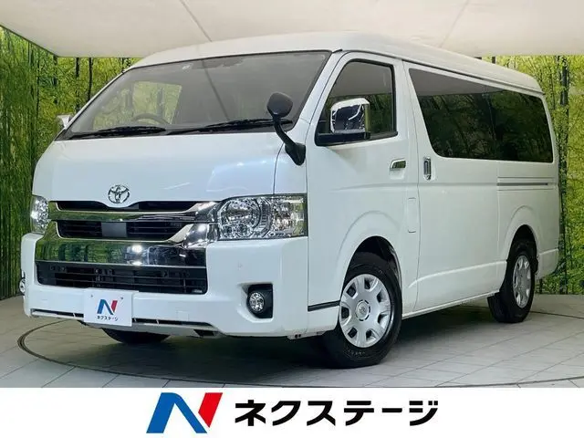 Toyota Hiace Wagon fotoğraf 1