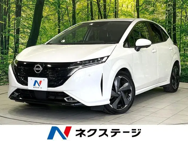 Nissan Aura