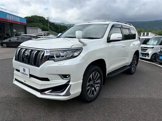 Toyota Land Cruiser Prado photo 8
