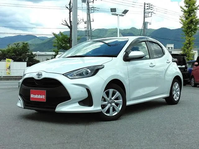 Toyota Yaris photo 1