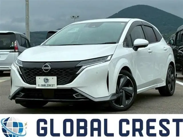 Nissan Aura