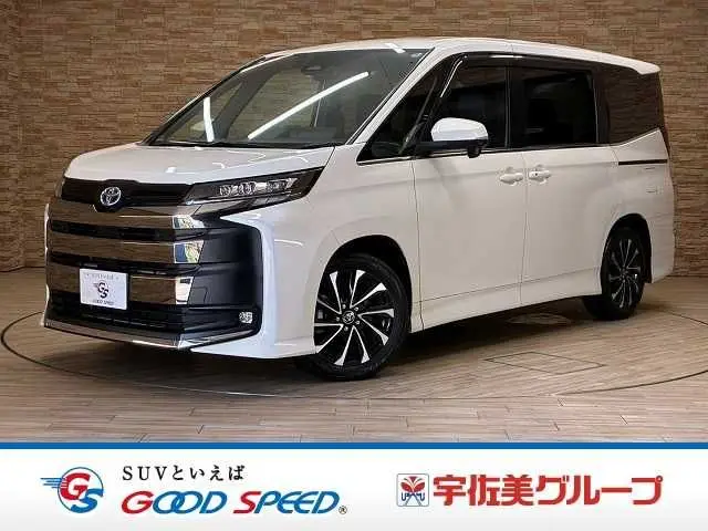 Toyota Noah photo 1