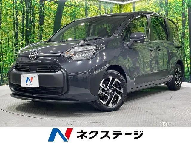 Toyota Sienta fotoğraf 1