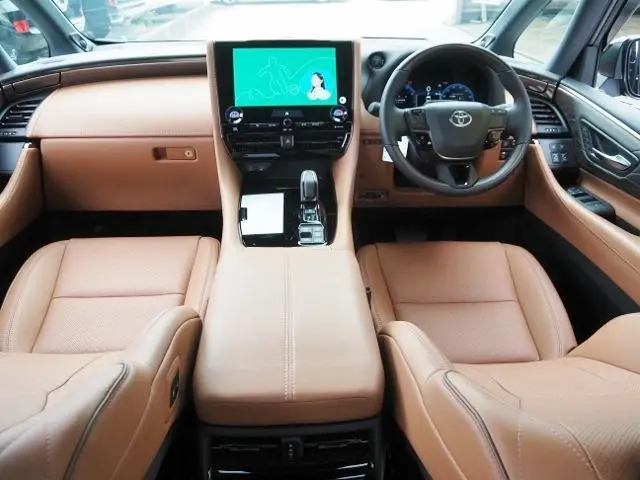 Toyota Vellfire Hybrid photo 15