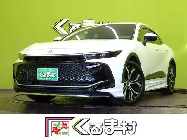 Toyota Crown Crossover fotoğraf 1