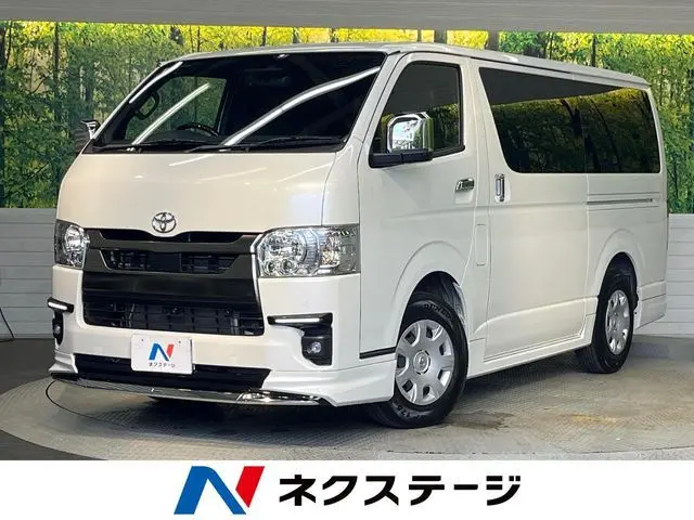 Toyota Hiace Van photo 1