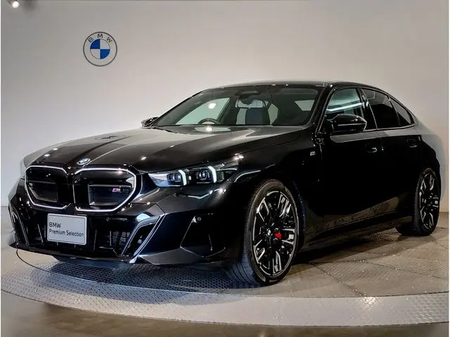 BMW i5