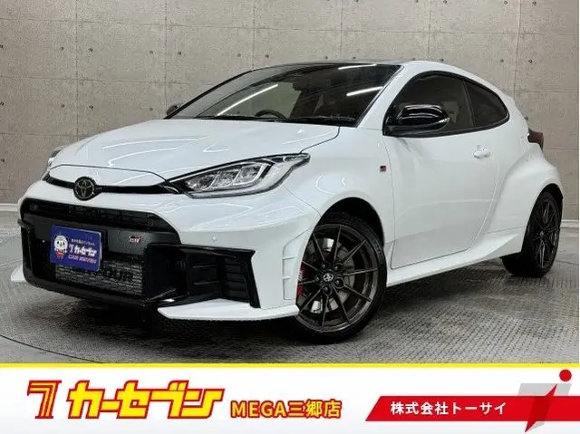 Toyota Yaris fotoğraf 1