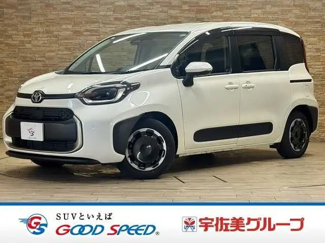 Toyota Sienta fotoğraf 1