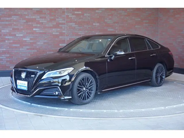 Toyota Crown Hybrid