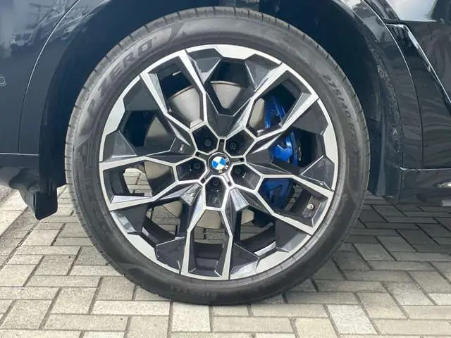 BMW X7 photo 12