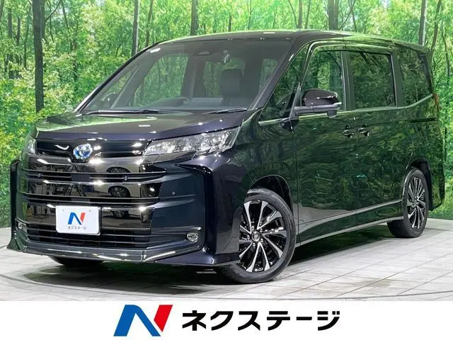 Toyota Noah fotoğraf 1