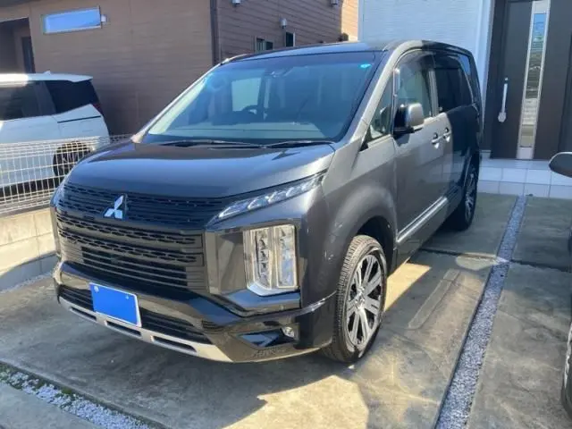 Mitsubishi Delica D:5