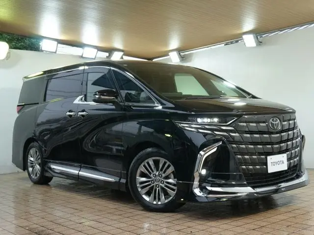 Toyota Alphard Hybrid fotoğraf 1