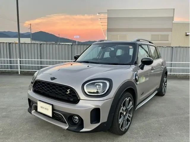 MINI Crossover