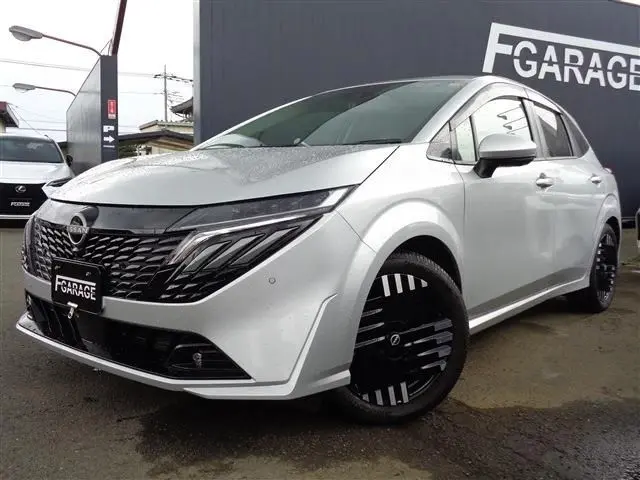 Nissan Aura