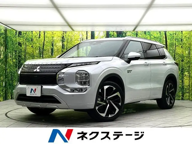 Mitsubishi Outlander PHEV photo 1