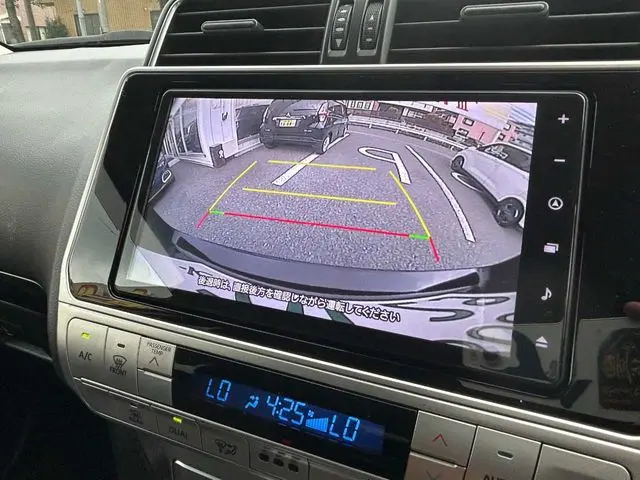 Toyota Land Cruiser Prado photo 5
