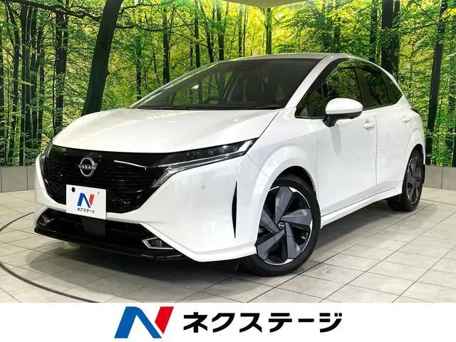 Nissan Aura