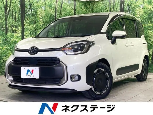 Toyota Sienta fotoğraf 1